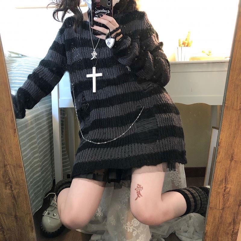 Áo len rách gothic y2k siu xinh >