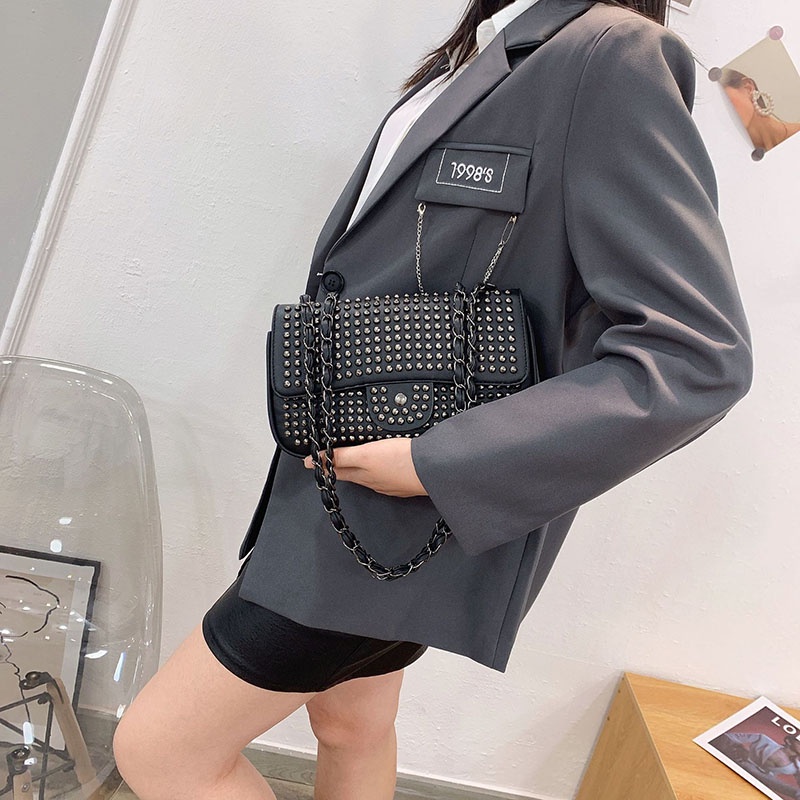 Túi Đeo Chéo Nhỏ Hình Vuông Đính Đinh Tán Thời Trang Đường Phố Cho Nữ