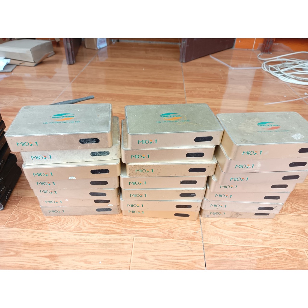 Đầu android tv Viettel Xmio x1 cũ - Xem 200 kênh tv miễn phí và youtube