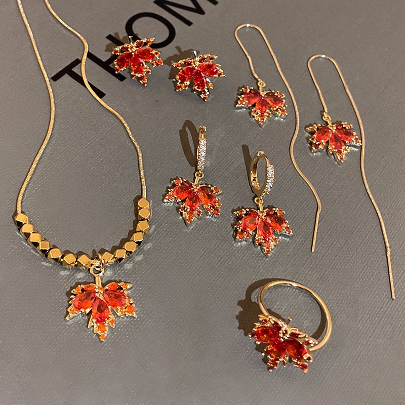 Bộ Trang Sức Dây Chuyền / Nhẫn / Bông Tai Hình Lá Phong Đỏ Đính Đá Pha Lê Thời Trang Cho Nữ