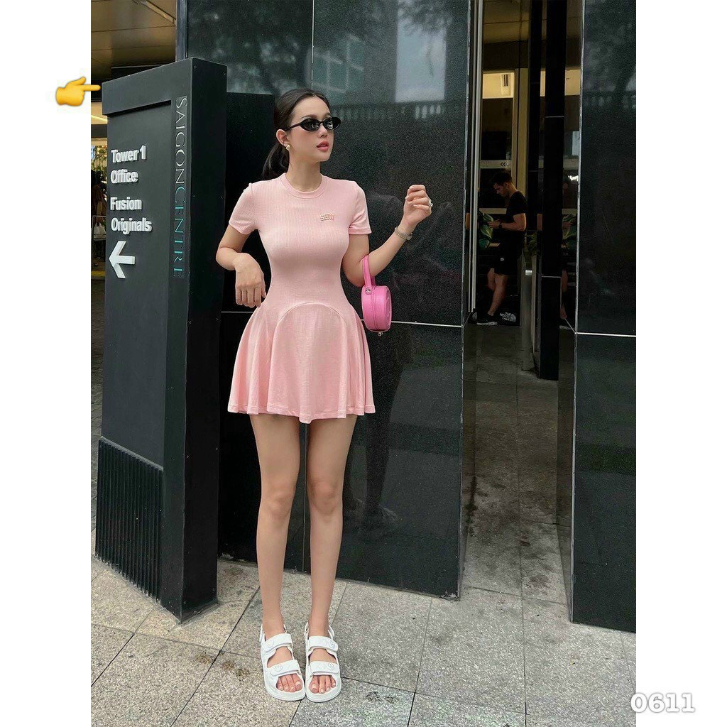 Đầm body nữ dáng ngắn chất thun gân mềm mịn dáng xòe kiểu trơn tay ngắn phối dây kéo in chữ xinh xắn