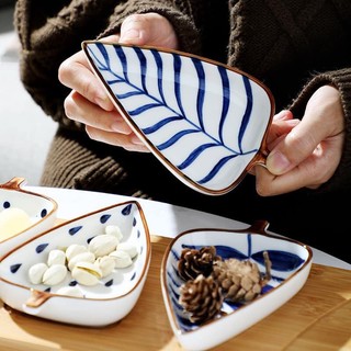 Set 4 đĩa lá decor kèm khay gỗ
