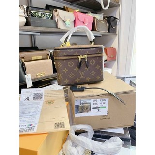 Túi đeo chéo thời trang cao cấp fullbox