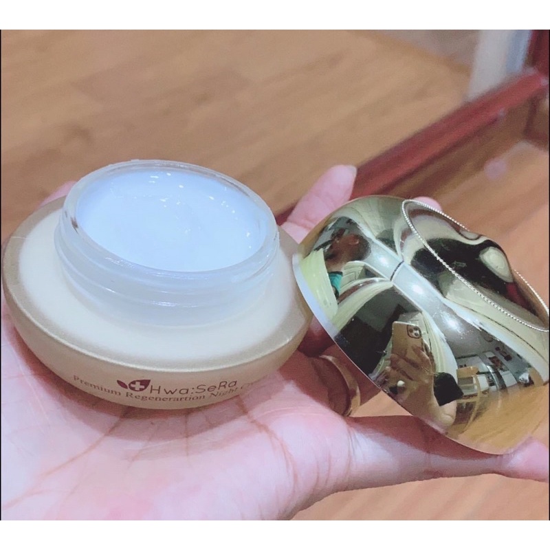 Kem dưỡng căng bóng HwaSera Hwa Sera Premium Regenerartion Night Cream