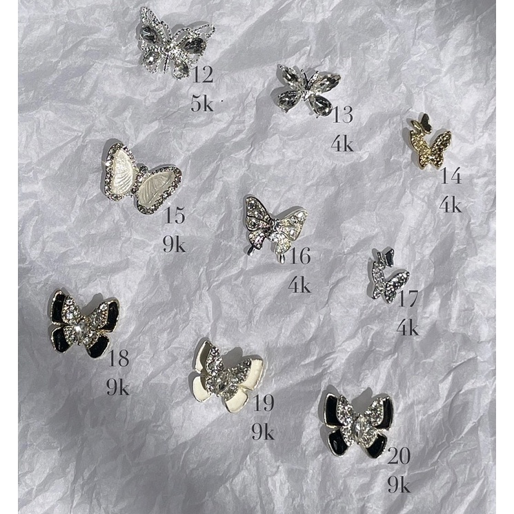 Charm đính móng 4.