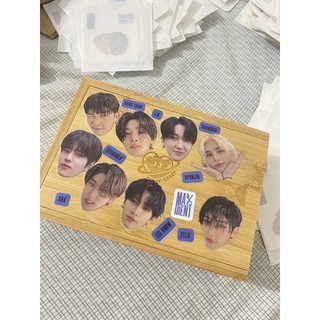 Ảnh dán sticker Stray Kids Maxident