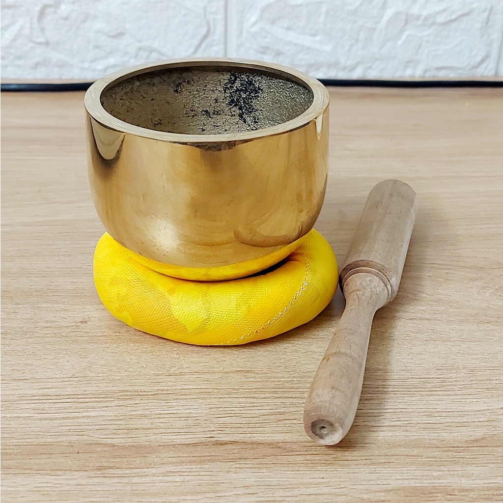 Chuông Bát Huế- Chuông Gia Trì Bằng Đồng Vàng