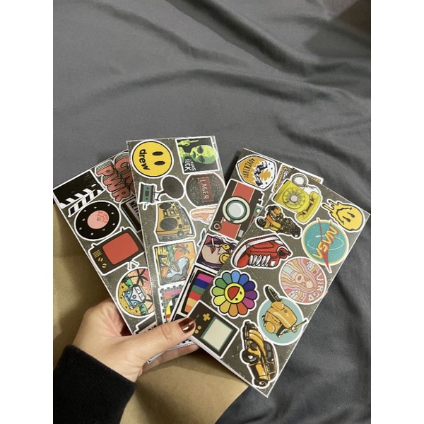 COMBO STICKER CHỐNG NƯớC SIÊU ĐÁNG YÊU CHO LAPTOP, MŨ BẢO HIỂM