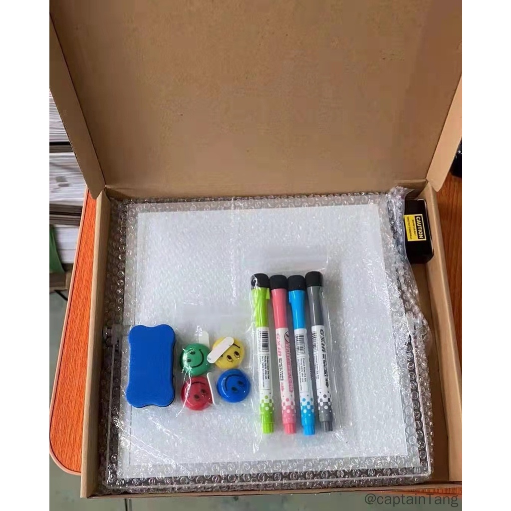 Bảng Trắng Nam Châm Nhỏ Có Chân Đứng Để Bàn Viết Phấn Cho Bé