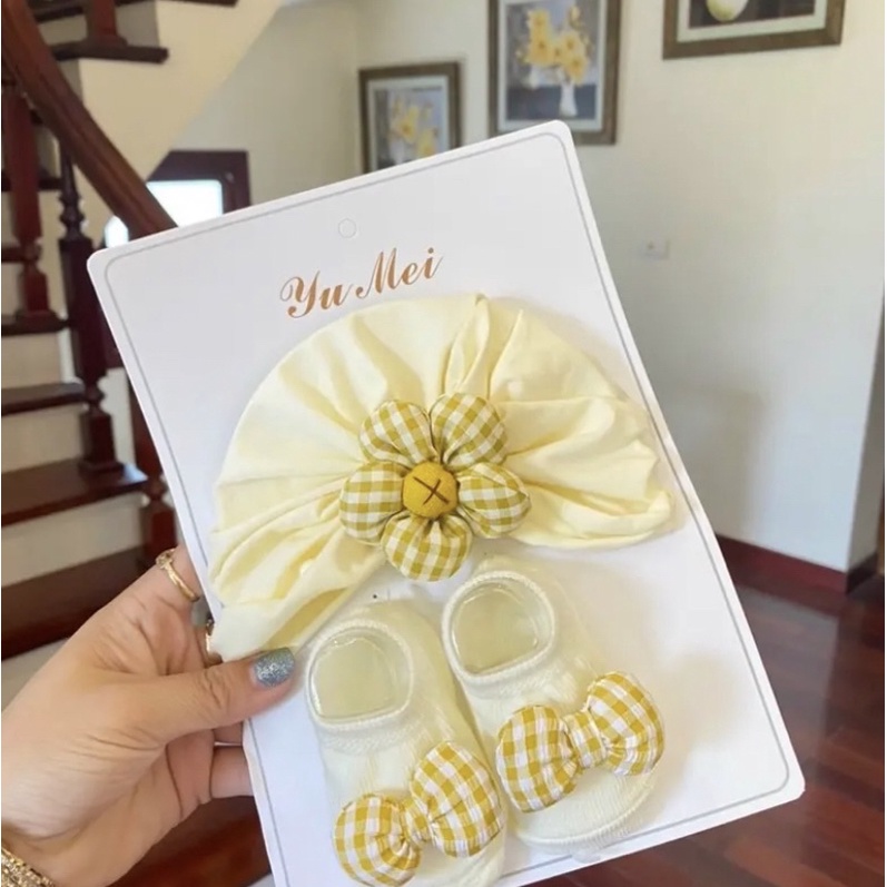 Set nón Turban và Tất hình thú xinh xắn cho bé