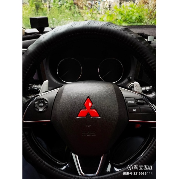 Ốp logo vô lăng xe Mitsubishi Outlander 2010-2022 ( chuẩn khít) | BigBuy360 - bigbuy360.vn