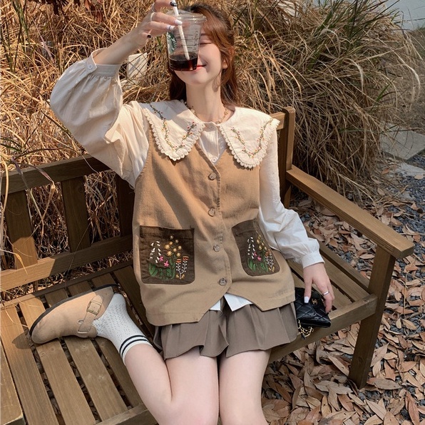 Áo khoác gile nữ kiểu trơn màu túi thêu hoa vintage, gile nữ phối sơ mi form rộng cổ thêu viền hoa 3277