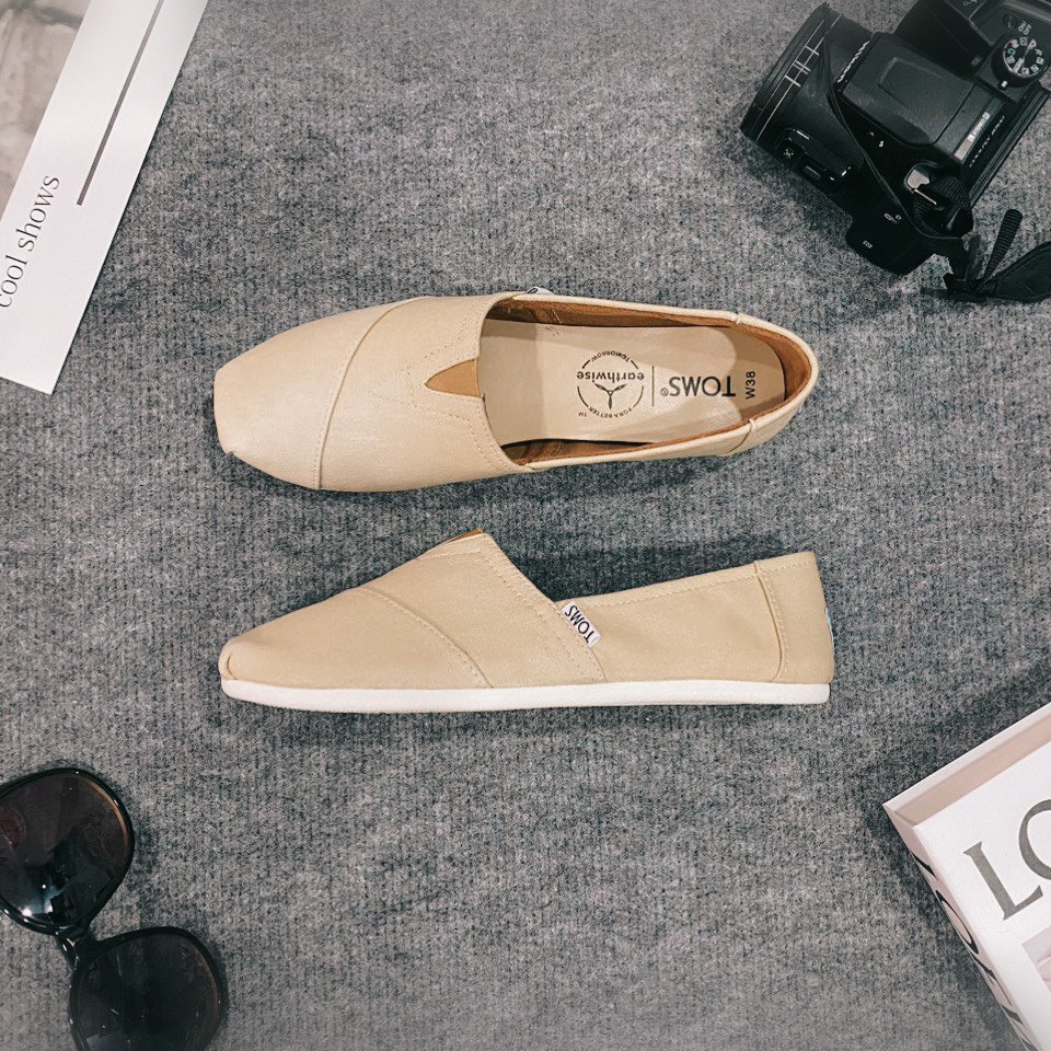 Giày toms nam màu be 2023 đế cao su, giày slip on nam, giày lười vải nam đế cao su đúc.