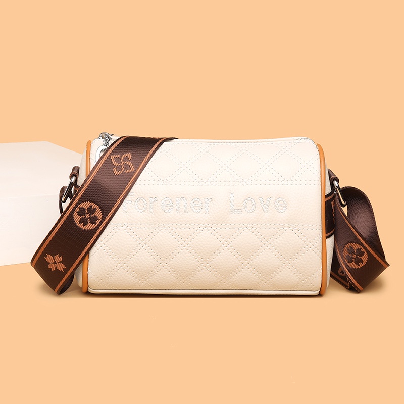 Túi Đeo Chéo Da Bò Đính Kim Cương Giả Thời Trang Cho Nữ