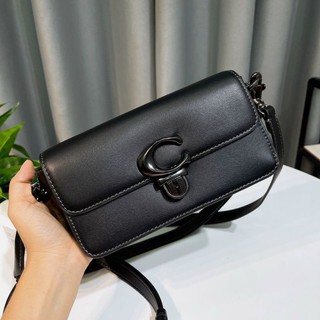 C0ACH STUDIO BAGUETTE Mẫu mini mới sang trọng