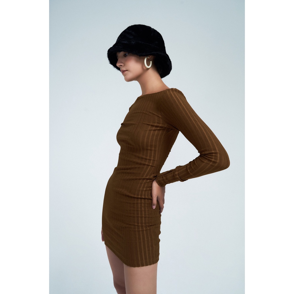 Đầm nữ tay dài hở lưng màu nâu, là min - KNIT LOW BACK MINI DRESS - BROWN