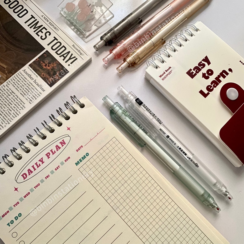 Bút gel Domi thân trong suốt, ngòi 0.5 mm BDM902