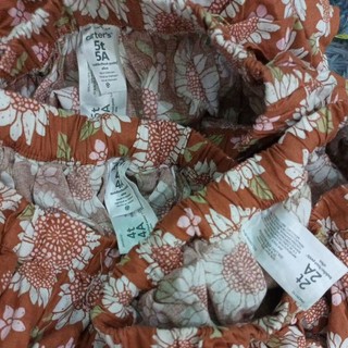 chân váy bé 2 tầng,lỗi nhỏ soi