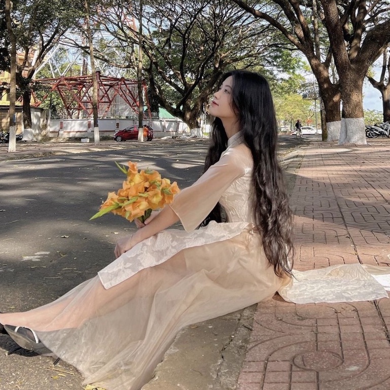 SET ÁO DÀI REN HOA - VÁY NUDE