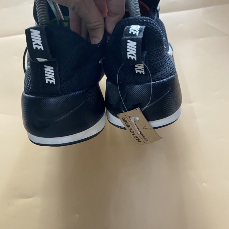 Giày chính hãng đã qua sử dụng