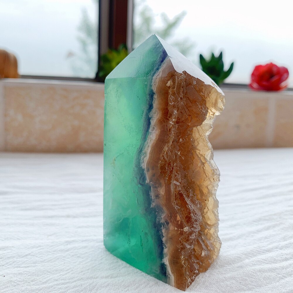 1 Đá Fluorite Tự Nhiên Hình Tháp Màu Cầu Vồng Dùng Trang Trí