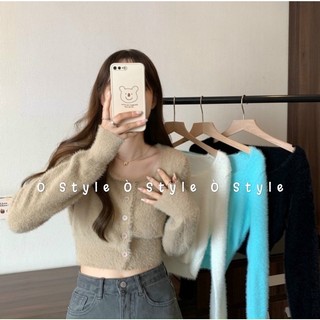 Áo len lông tay dài croptop cài nút