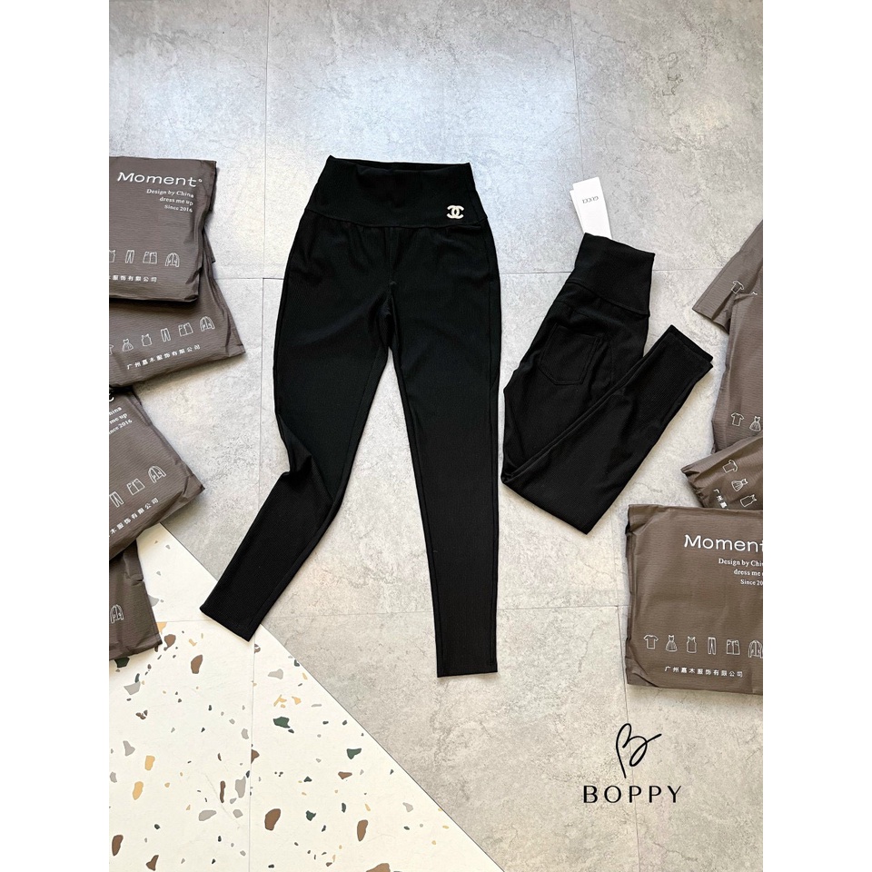 Quần legging tăm nhung mềm mại đính chữ C phong cách cá tính