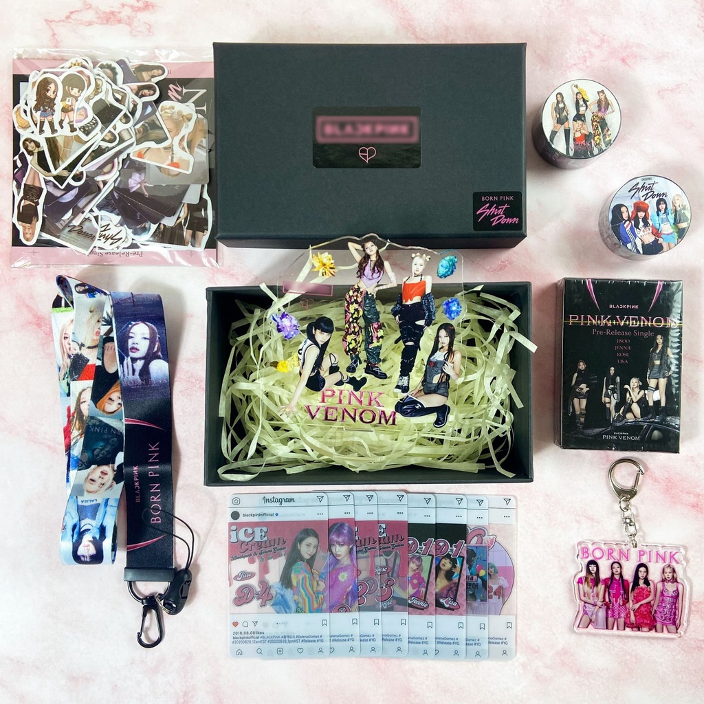 Blackpink Album BORN PINK Keychain, Standee Gift Box Set
