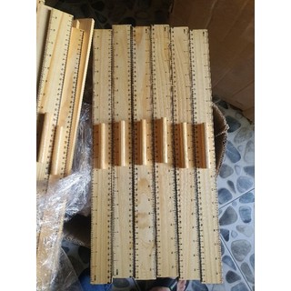 Thước gỗ có tay cầm 50cm (nặng và dày) in 2 bên số .dành cho Giáo Viên, chuẩn theo thông tư của BGD và ĐT.