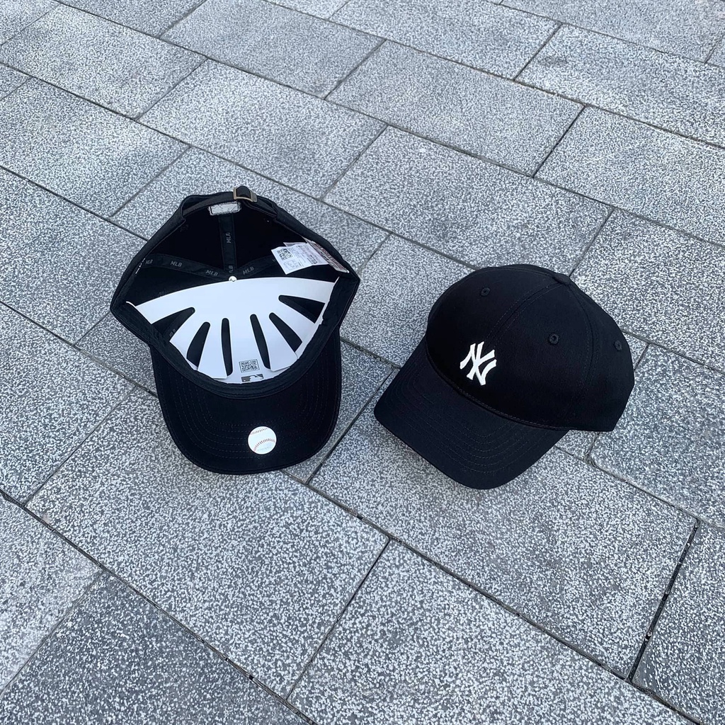 Mũ MLB Lucky Ball NY Black xuất Hàn