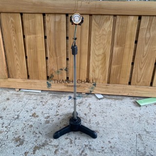  Đèn láy ráy tai đứng có chân kèo cục sạc 