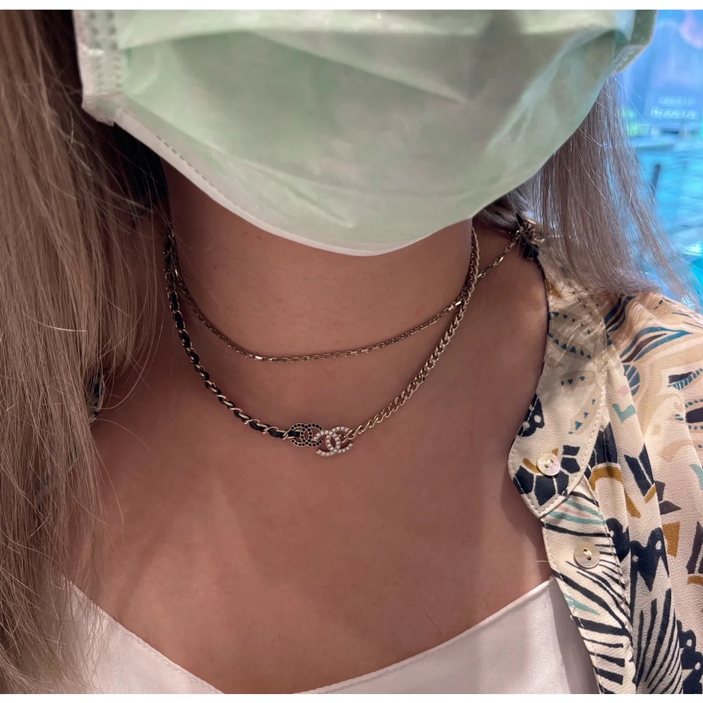 Dây Chuyền Da Màu Đen Đính Kim Cương Thời Trang