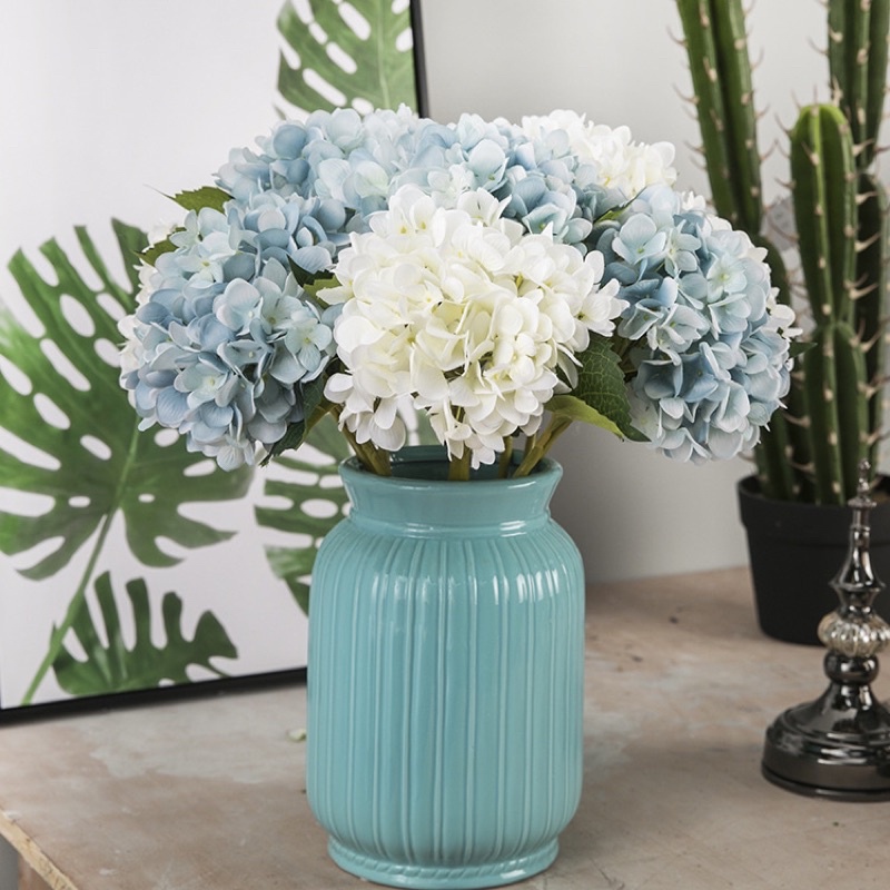 Cành Cẩm tú cầu giả- bông to khoảng 18cm- cành dài 70cm kèm lá rất xinh