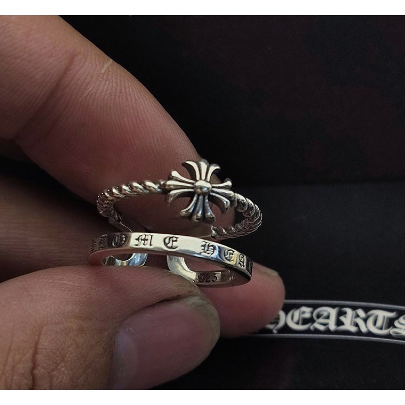 Nhẫn chromehearts