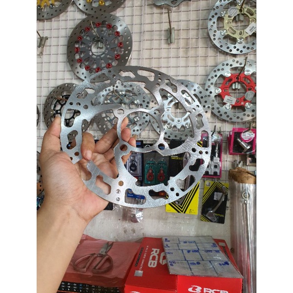 Đĩa phây thái mẫu bàn chân SIZE 220mm đơn giản nhưng lên xe không hề đơn giản xíu nào