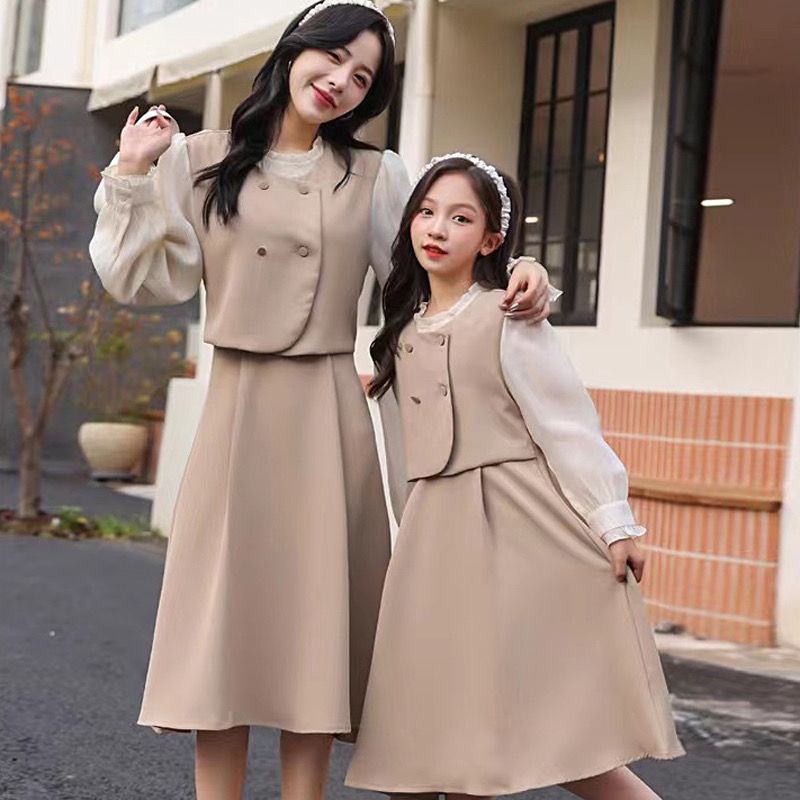 Bộ Đồ Thời Trang Đường Phố Hàn Quốc Cho Mẹ Và Bé