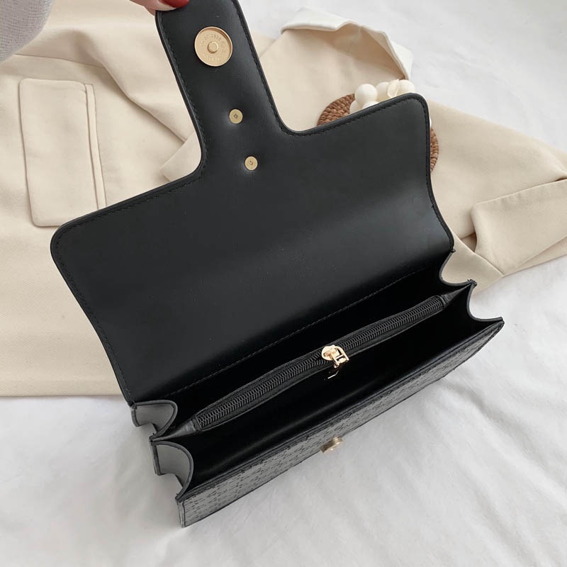 Túi Xách Nữ đeo chéo dáng hộp GC nhiều ngăn dây xích đeo kẹp nách.