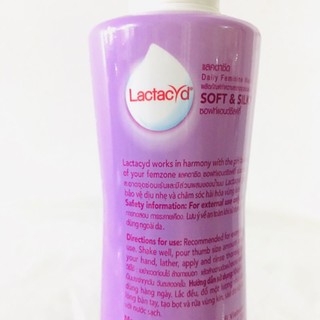 Dung Dịch Vệ Sinh Phụ Nữ Lactacyd Soft & Silky 250ml