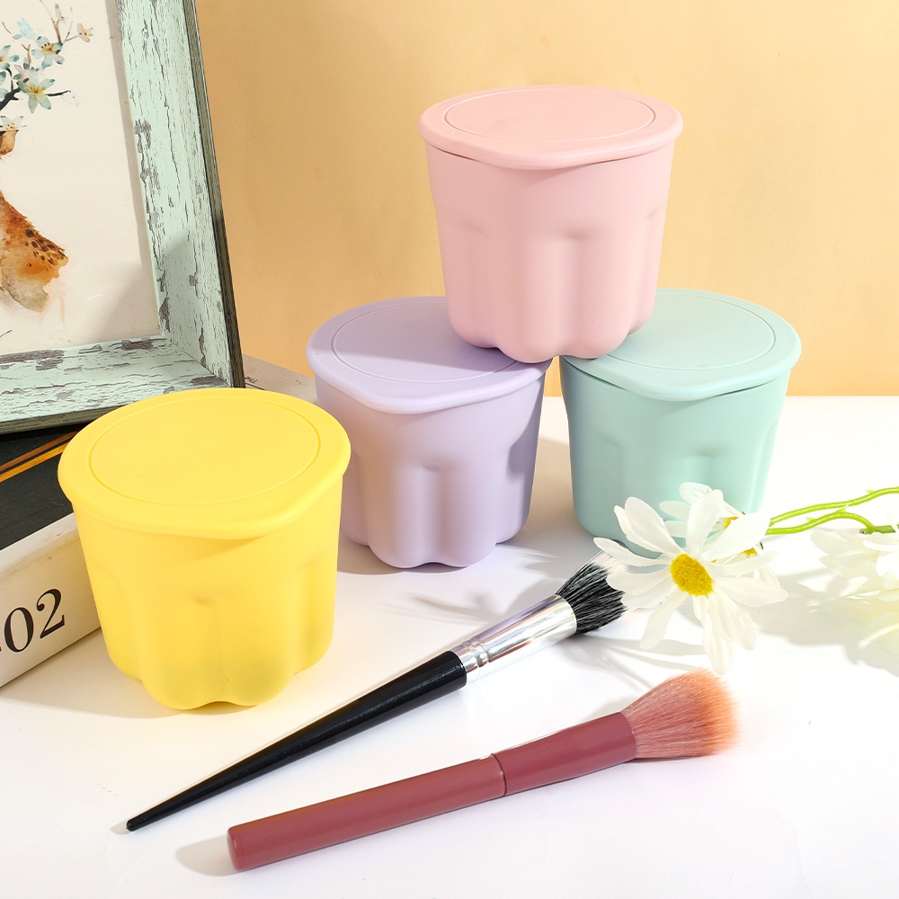 1 Bộ Dụng Cụ Vệ Sinh Cọ Trang Điểm Tiện Lợi