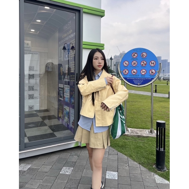 LOOK.STUDIO - ÁO KHOÁC DA VÀNG PASTEL NHẠT