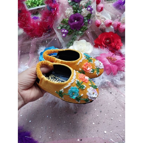 HÀI NHUNG KẾT HOA DÀNH CHO BÉ GÁI