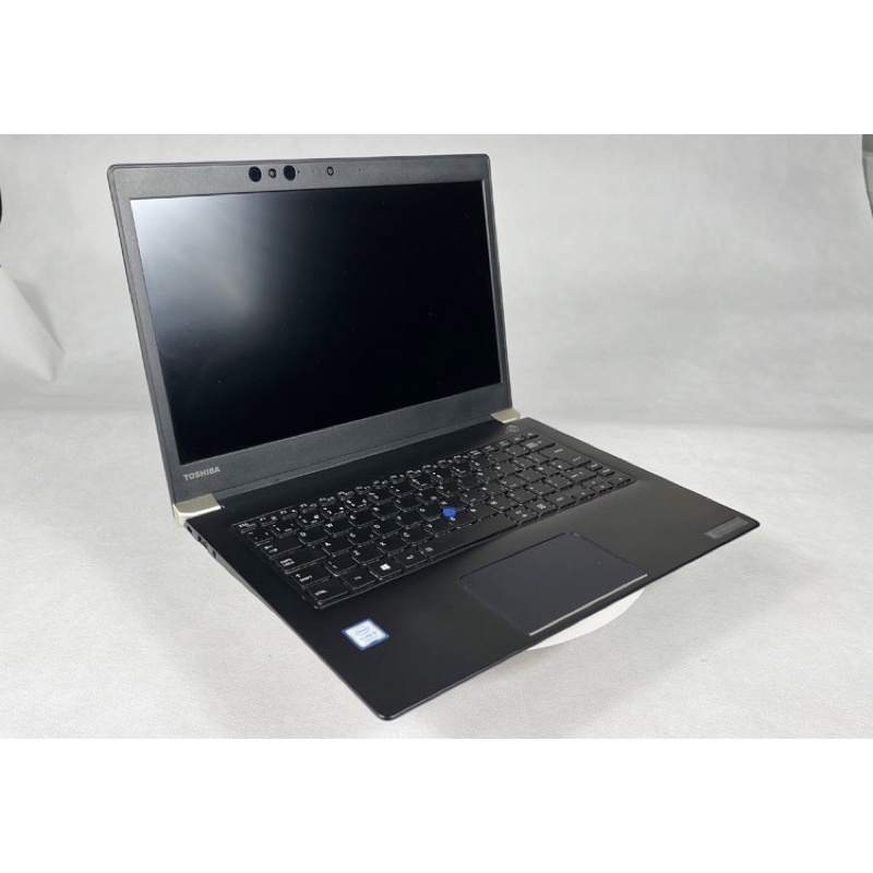 Laptop cũ toshiba portege X30 i5 7200u ram 4gb ssd 128gb 13.3 inch fullhd ips pin 6-8h