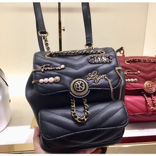 Balo Lyn huy hiệu LADY LYN BACKPACKS