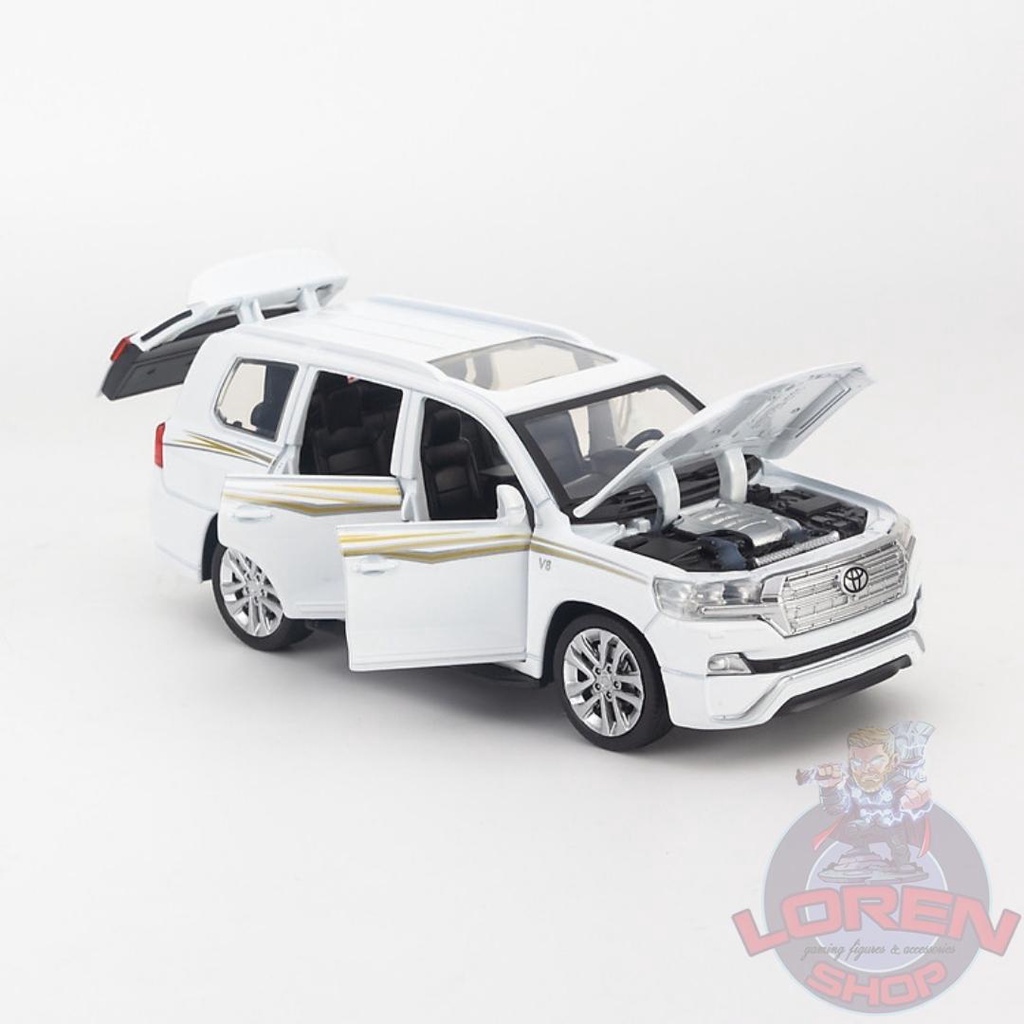 Mô hình ô tô kim loại Toyota Land Cruiser V8 tỷ lệ 1:32, xe SUV hạng sang có đèn còi mở cửa - Lorenshop