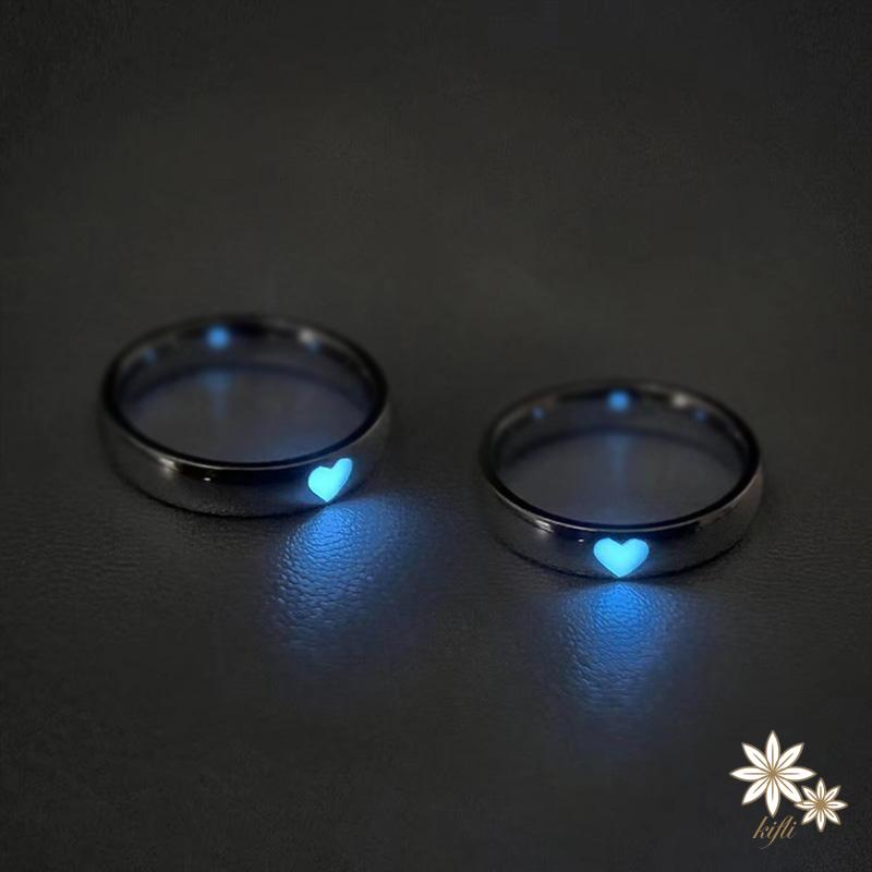1 Nhẫn Dạ Quang Hình Trái Tim Màu Sắc Cho Nam Và Nữ
