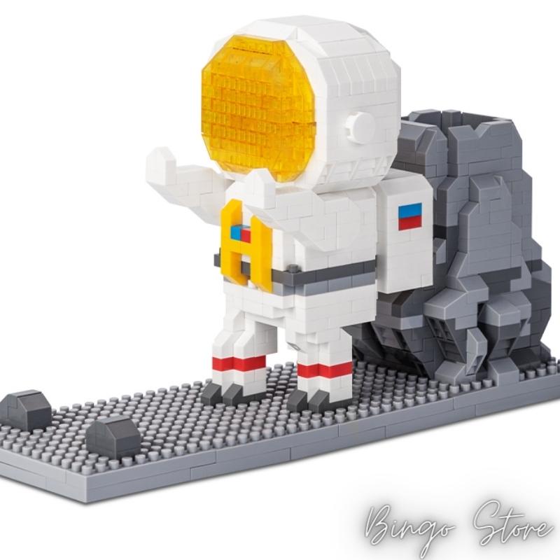 MÔ HÌNH LẮP RÁP HỘP BÚT GIÁ ĐỠ ĐIỆN THOẠI HÌNH PHI HÀNH GIA KÈM ĐÈN LED 840 CHI TIẾT