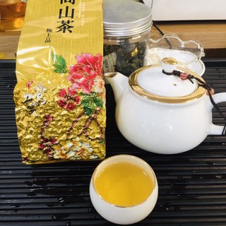 Trà Ô long Kim Tuyên Bảo Lộc Lâm Đồng gói 200 gram - Trà ô long thượng hạng, nước xanh, hậu ngọt sâu