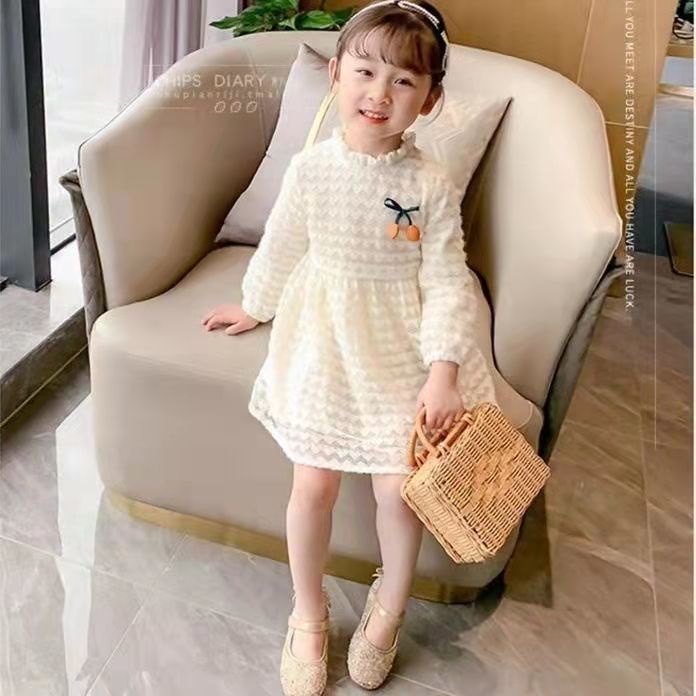 Đầm DàI Tay Ren Hoa Phong CáCh MớI Cho Bé