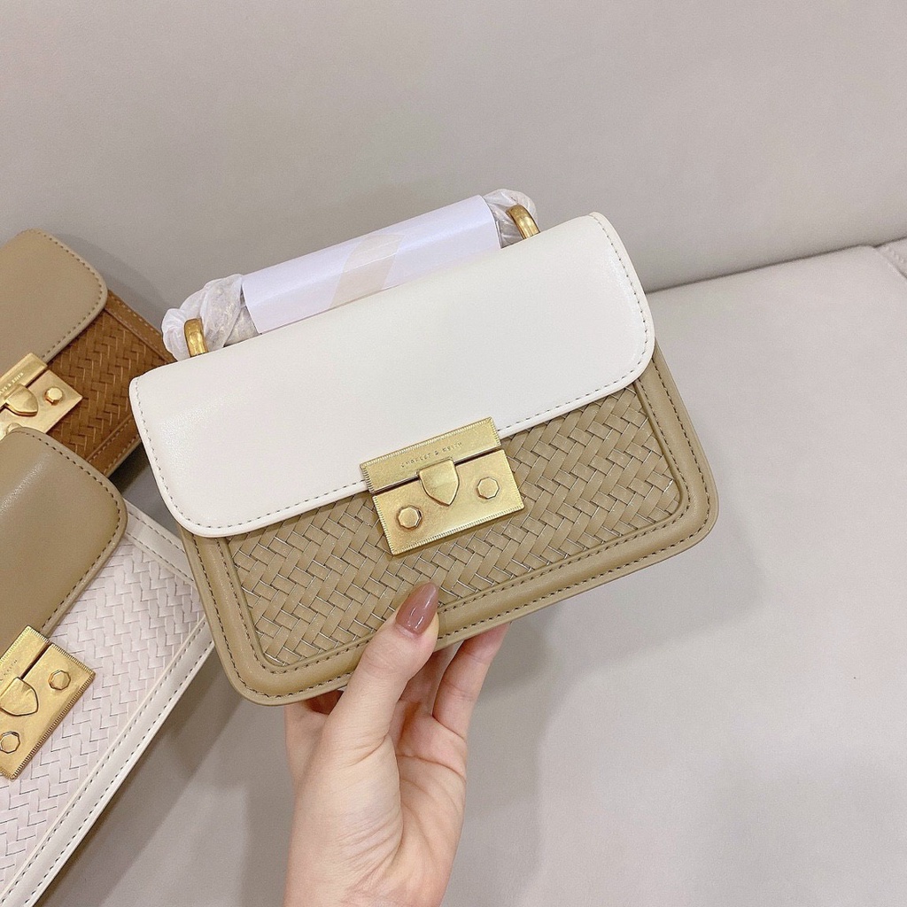 Túi khoá vuông màu kaki mới nhất hàng loại 1