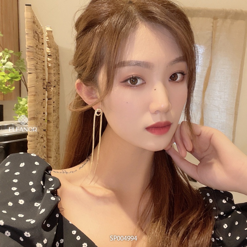Bông tai nữ dáng dài Eleanor Accessories hình tròn phối tua rua phụ kiện trang sức 4994